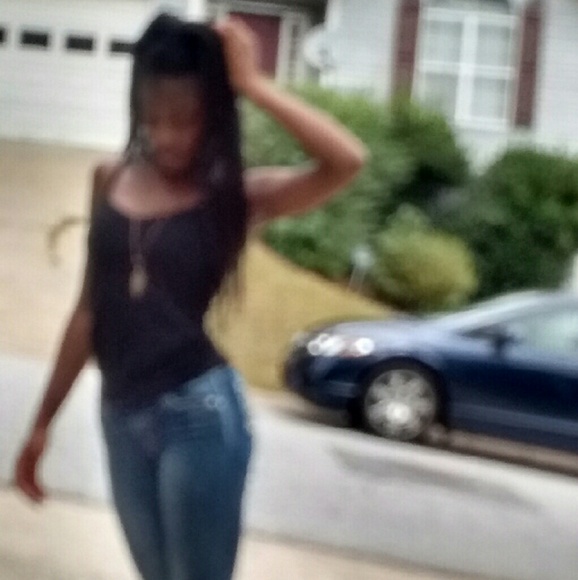 Meet your Posher, Janya - Picture 1 of 1