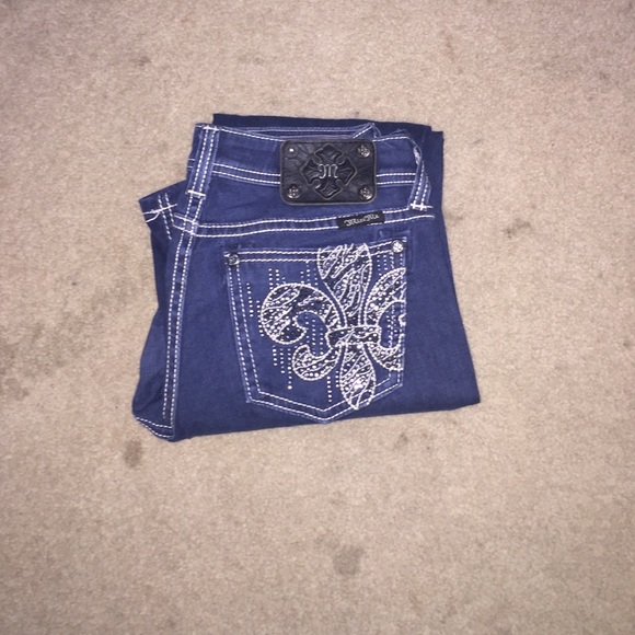 Super cute easy skinny miss me jeans