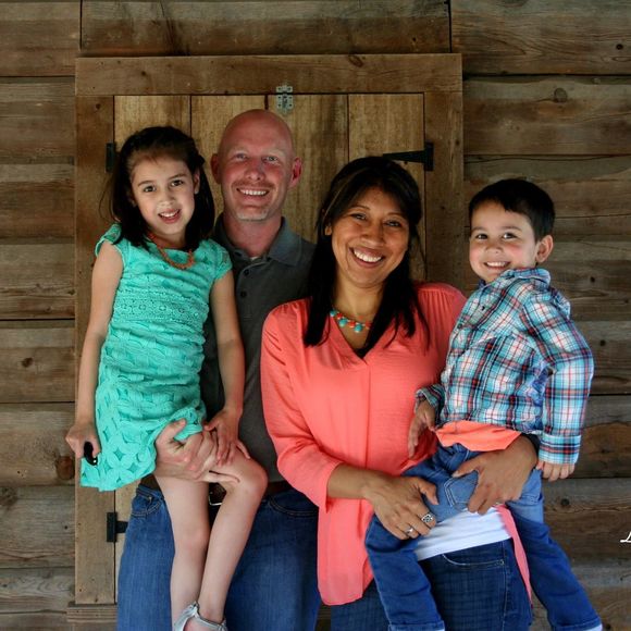 Meet your Posher, Claudia