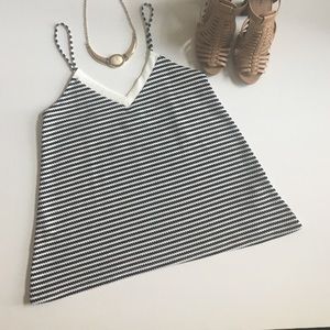Zara Zig Zag Black and White Flowy Tank