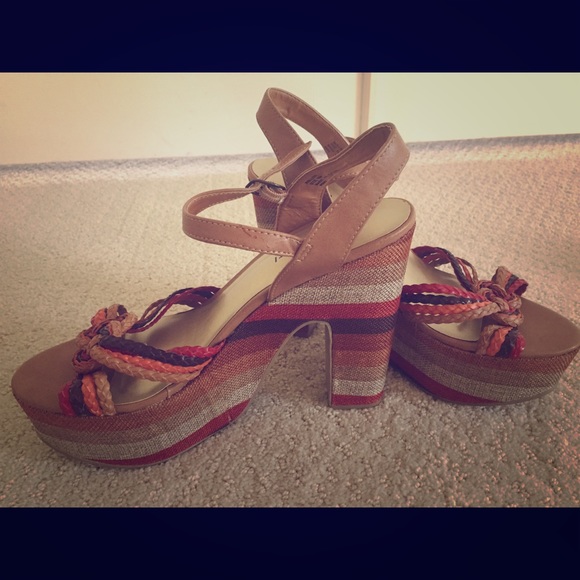 Madden Girl platform heels.  Sz 8