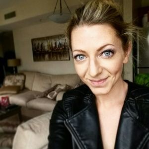 Meet your Posher, Renee