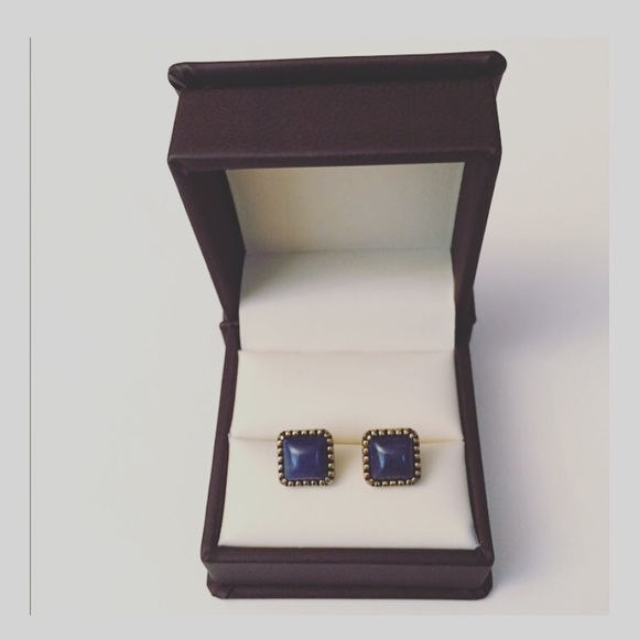 Stylish studs - Picture 3 of 3