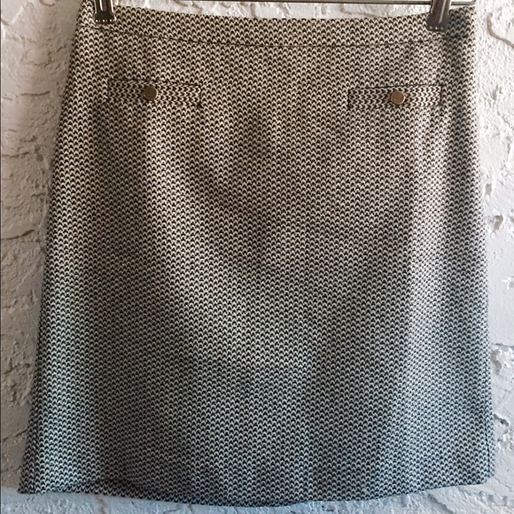 Petite Loft Jacquard Shift Skirt w/Gold Detail