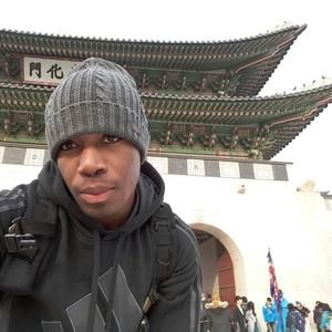 Meet your Posher, Tj