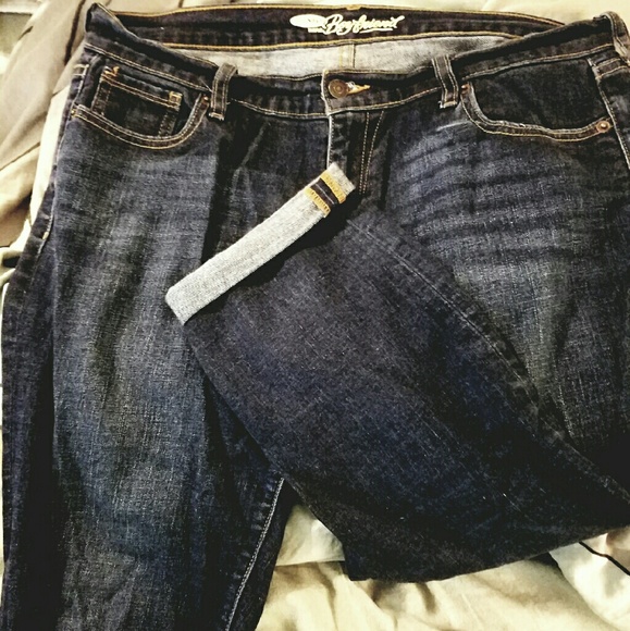 Old Navy The Boyfriend capri with cuff. Size 10