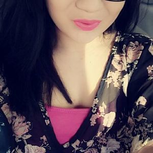 Meet your Posher, Cynthia