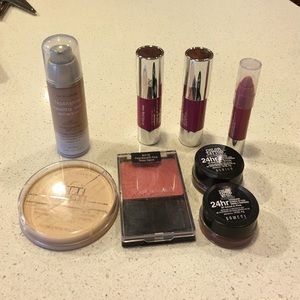 Makeup bundle