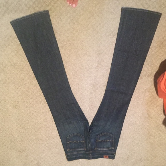 Red engine jeans - Picture 2 of 2