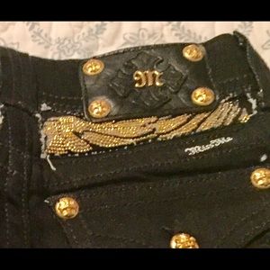 Additional pictures showing Cutout jeans