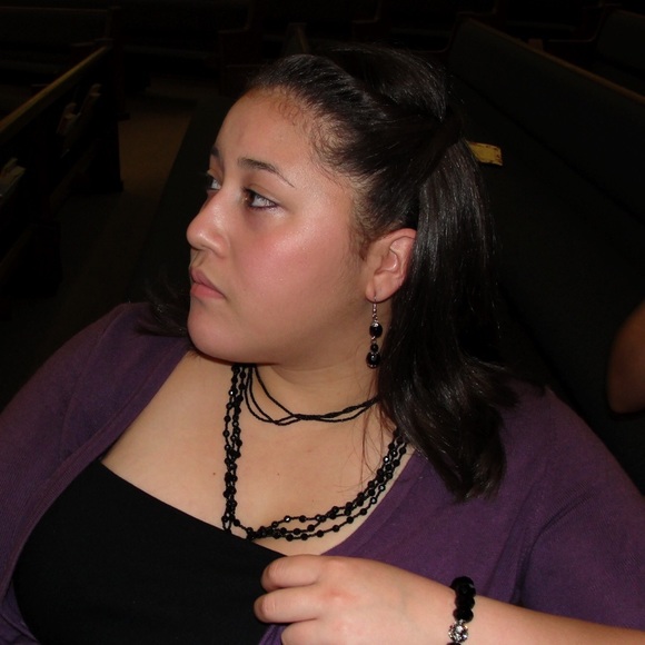 Meet your Posher, Jennifer - Picture 1 of 1