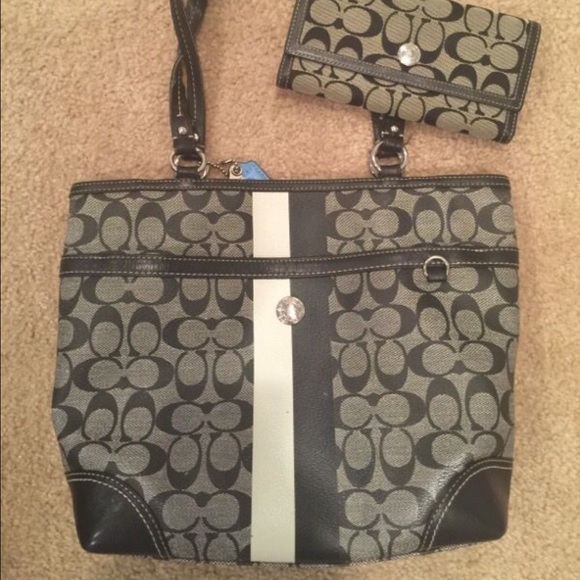 COACH purse and wallet set