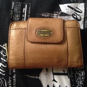 Like-New Fossil Explorer Wallet