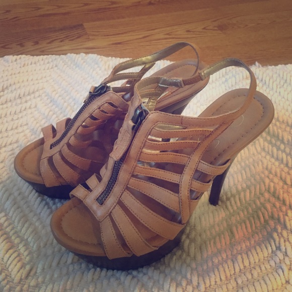 Jessica Simpson Tan Wedge Heels