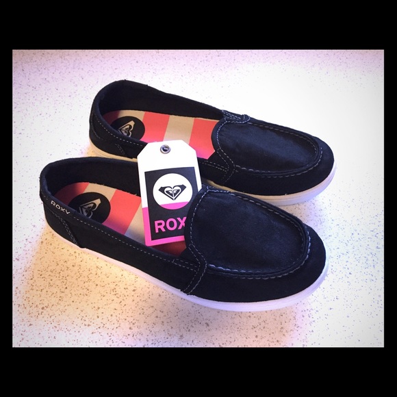 New with Tags Roxy Lido II Black Flats Size 6