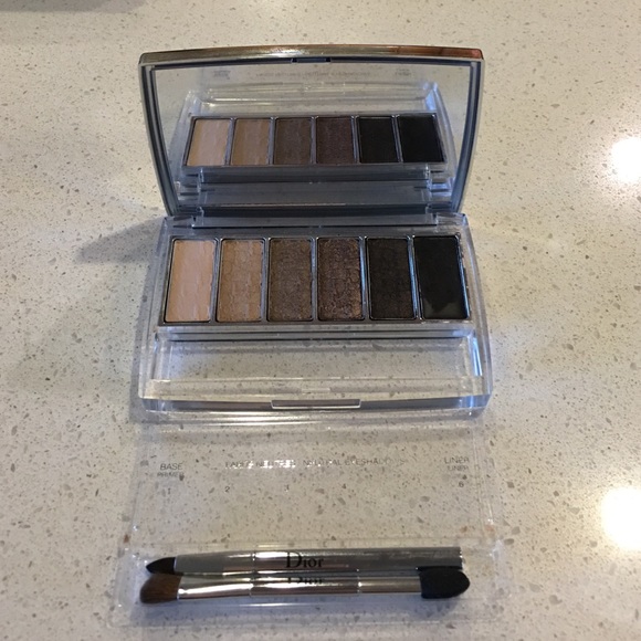Dior Backstage Eye Reviver palette- 001