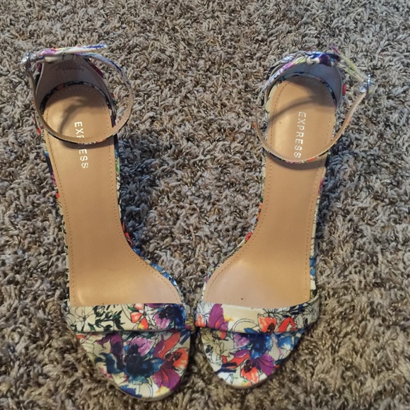 Floral Heels!!!!
