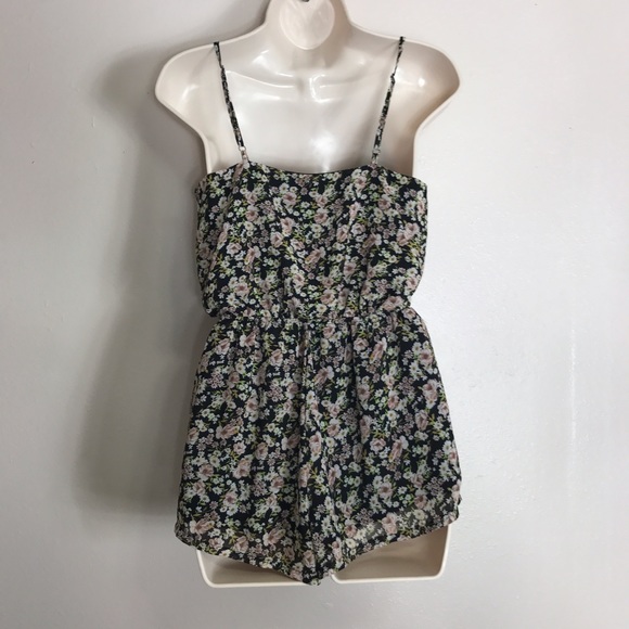 Floral romper - Picture 2 of 5