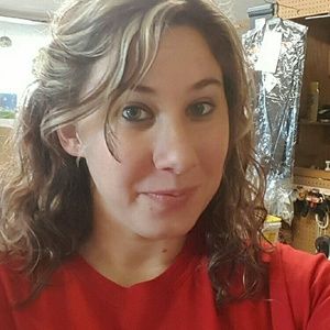 Meet your Posher, Katelyn