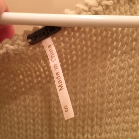 Vest - Picture 2 of 4