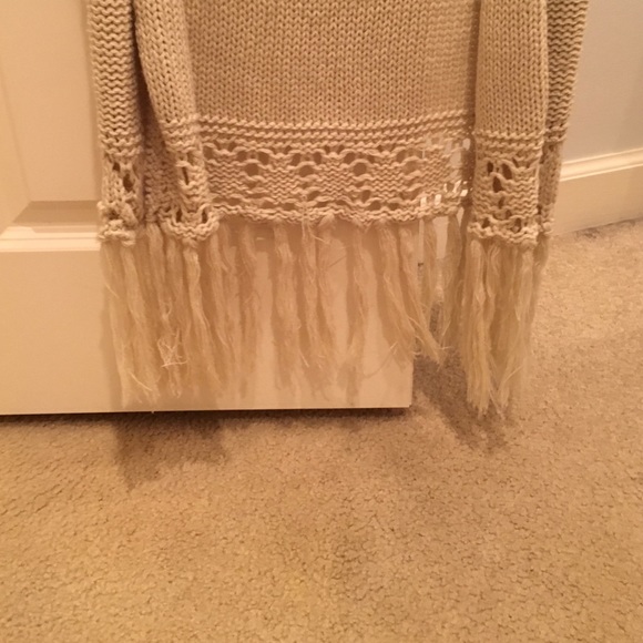 Vest - Picture 3 of 4