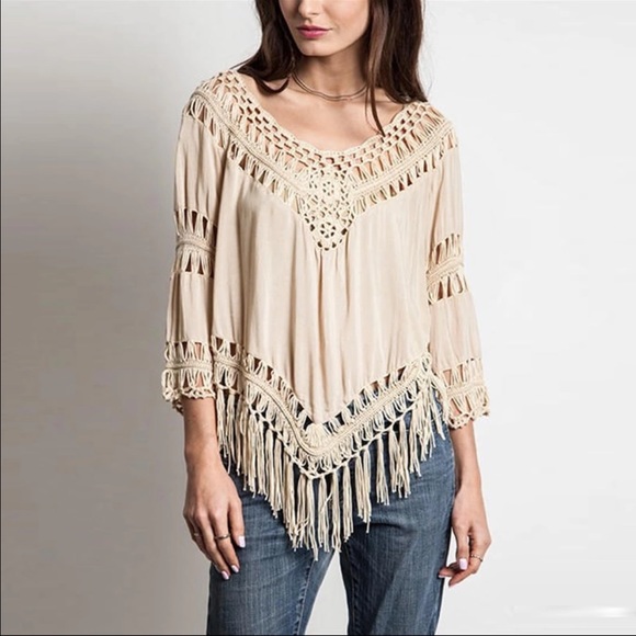 Loose Crotchet White Boho Top "One Size Fits Most" - Picture 2 of 4