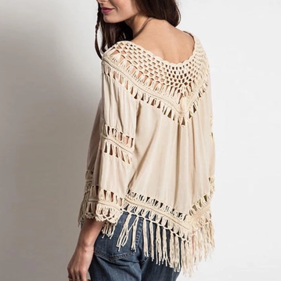 Loose Crotchet White Boho Top "One Size Fits Most" - Picture 3 of 4