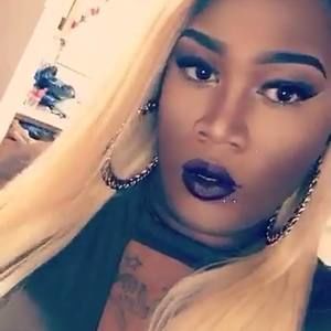 Meet your Posher, Geegee