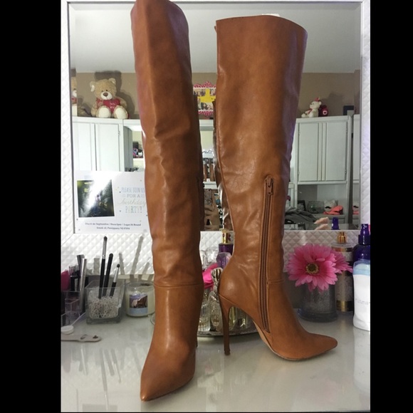 Tan over the knee heel boots! - Picture 3 of 4