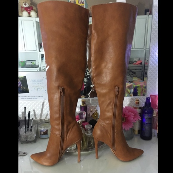 Tan over the knee heel boots! - Picture 4 of 4