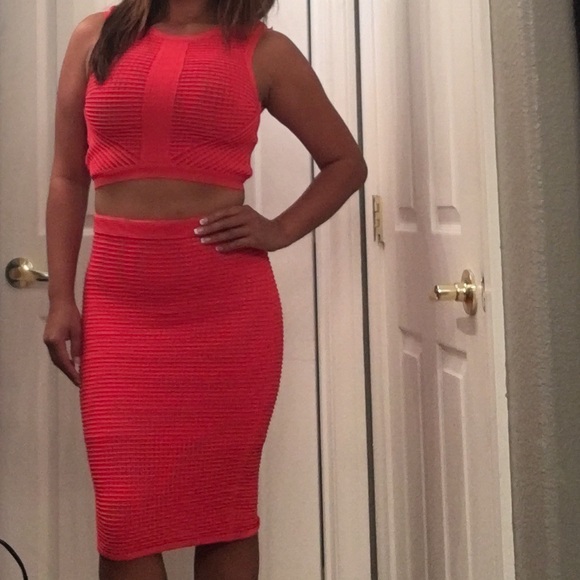 Red Bebe 2 of body con pencil skirt dress NWT xs/s - Picture 2 of 4