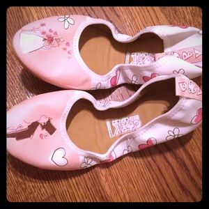 Women's Goby Bride & Groom Ballet Flats