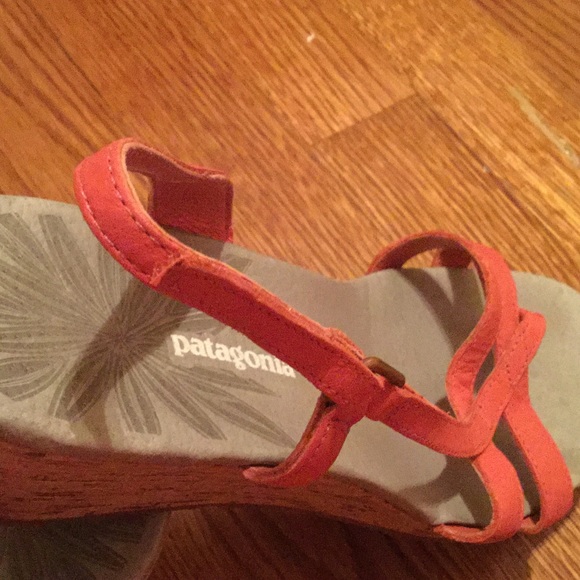 Women's Coral Strappy Patagonia Sandals - Picture 2 of 4