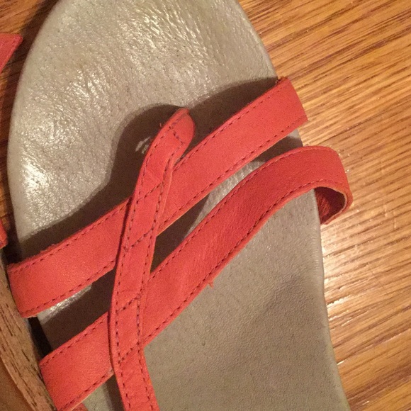 Women's Coral Strappy Patagonia Sandals - Picture 4 of 4