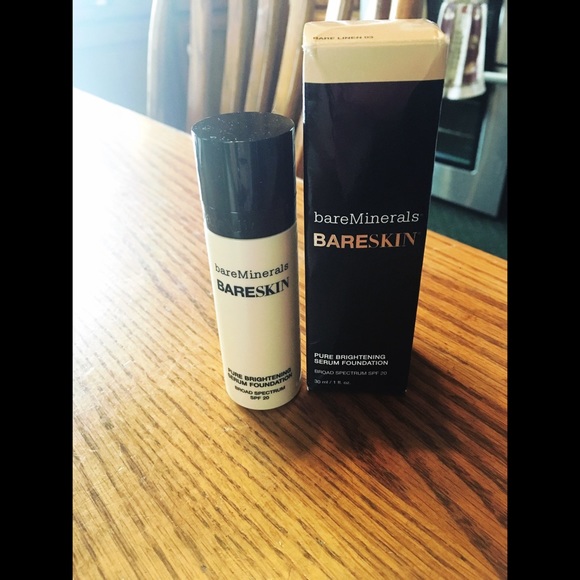 Bare Minerals brightening foundation never used