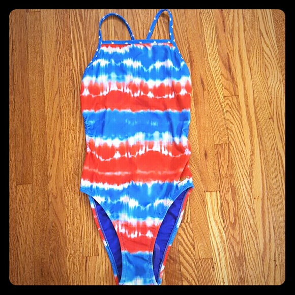 Speedo longest lasting fabric training suit 8/34