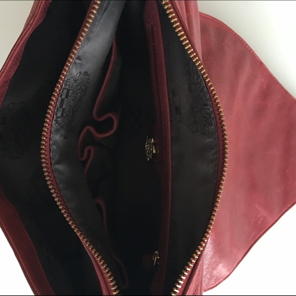 Vince Camuto Shoulder Bag - Picture 3 of 3