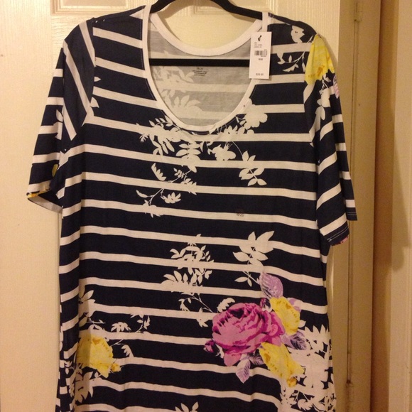 Brand new lane Bryant with flower detailing