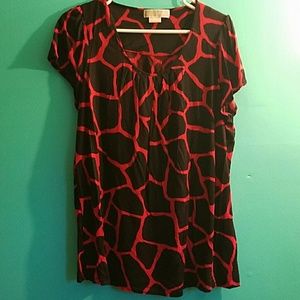 Black and red giraffe print blouse