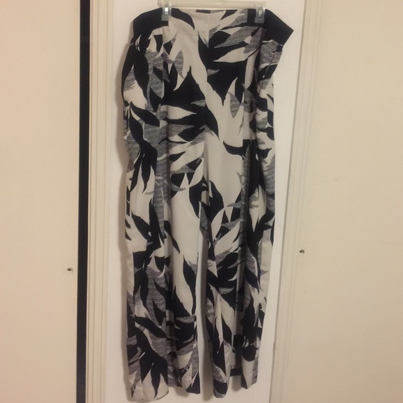 Worthington Wide Leg Print Pant