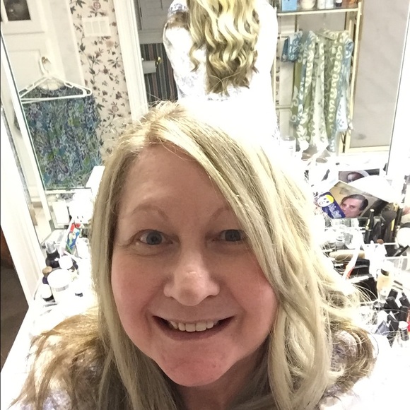 Meet your Posher, Dollie