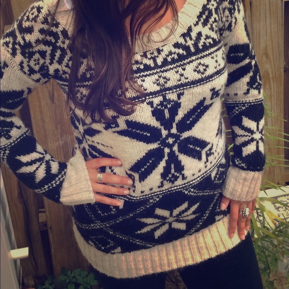 American Eagle Outfitters wool sweater