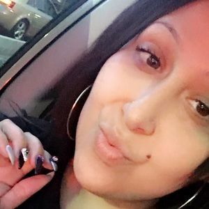 Meet your Posher, Shannel