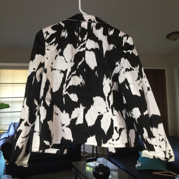 Jones New York Petite collection - Picture 3 of 3