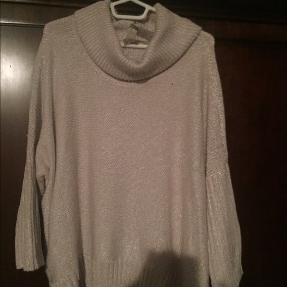 Sweater - Picture 2 of 3