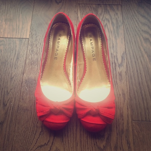 Rampage Brand Red Wedges.