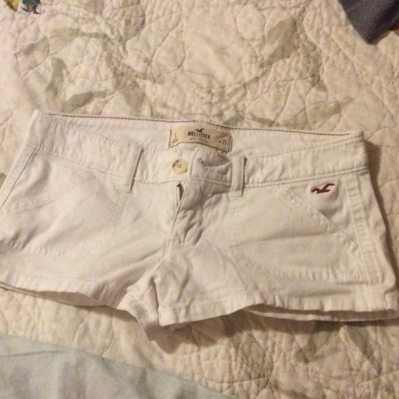 So cute white shorts