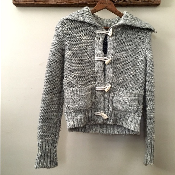American Eagle Knit Sweater