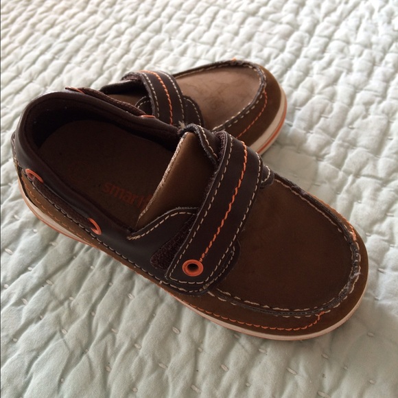 Toddler boys, brown loafers.