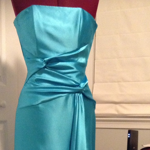 Jessica McClintock gown - Picture 2 of 7